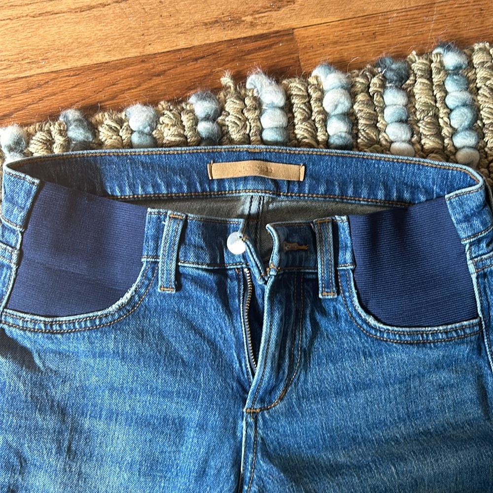 Joe’s jean’s maternity size 26